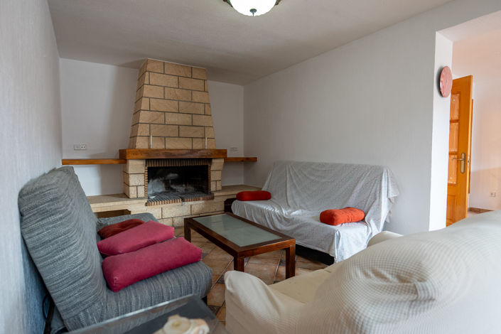 Image No.14-6 Bed Country House for sale