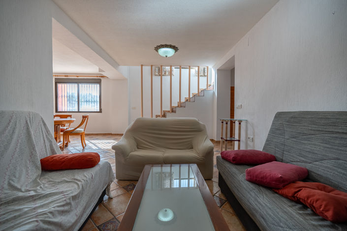 Image No.15-6 Bed Country House for sale