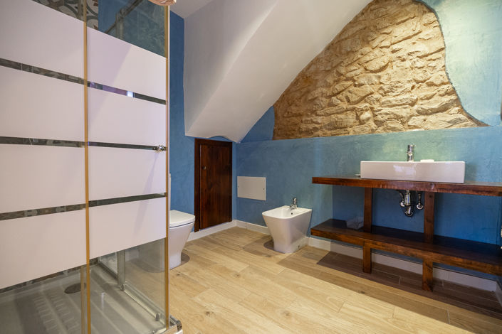 Image No.22-4 Bed Townhouse for sale