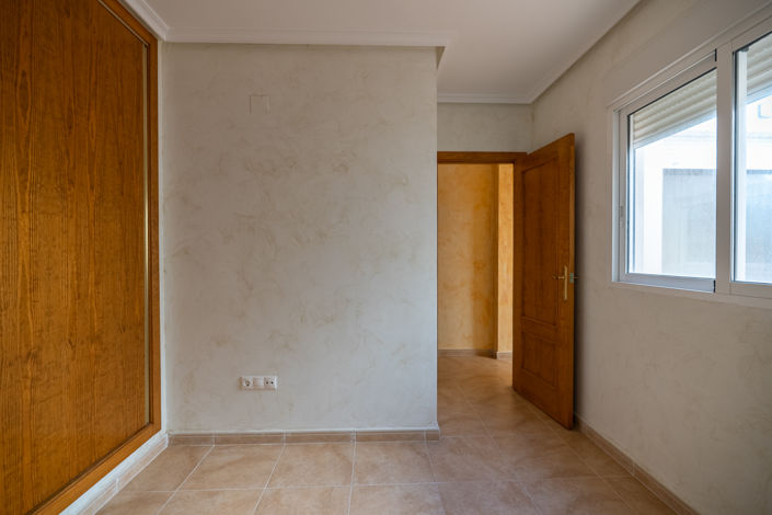 Image No.23-2 Bed Apartment for sale