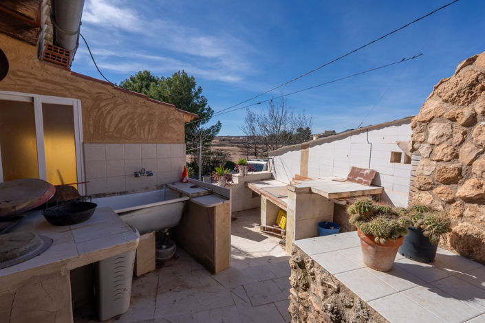 Image No.27-3 Bed Country House for sale