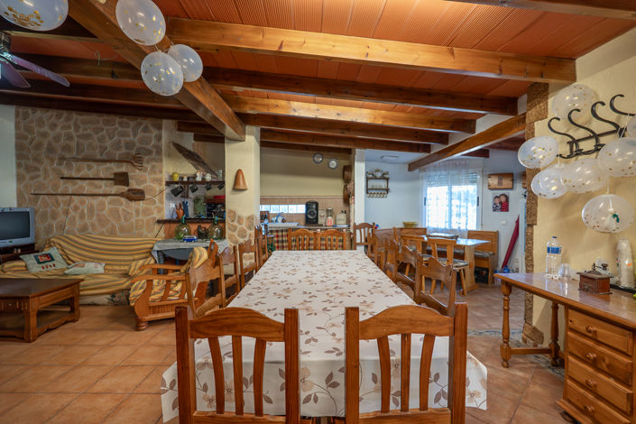 Image No.8-3 Bed Country House for sale