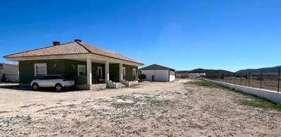 3734equestrianvillawithamericanbarn0905252021