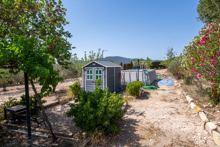 Image No.23-2 Bed Country House for sale