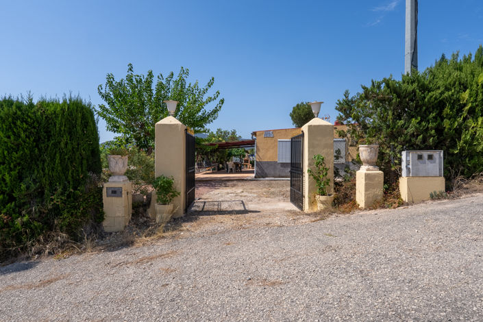 Image No.8-2 Bed Country House for sale