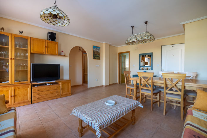 Image No.8-2 Bed Apartment for sale