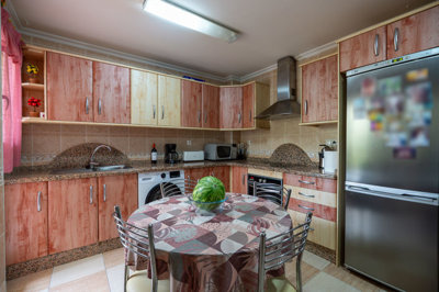 38694bedroomapartmentinpinoso050825133406cf32