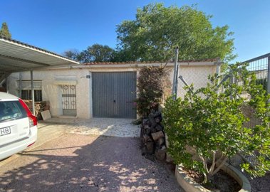 3872fabulous4bedvillawithselfcontainedguestho