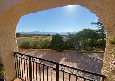 3872fabulous4bedvillawithselfcontainedguestho