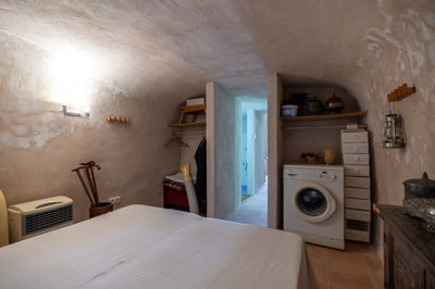 39094bedcavehousenearlaromana151025175242cf32