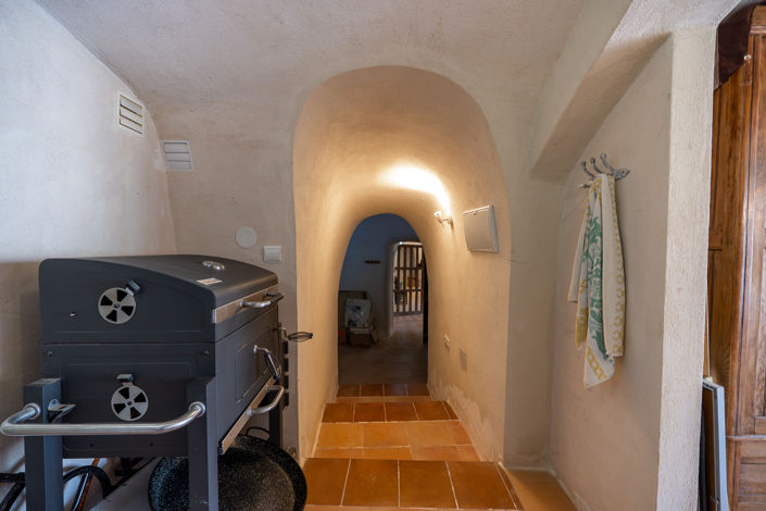 Image No.15-4 Bed Cottage for sale