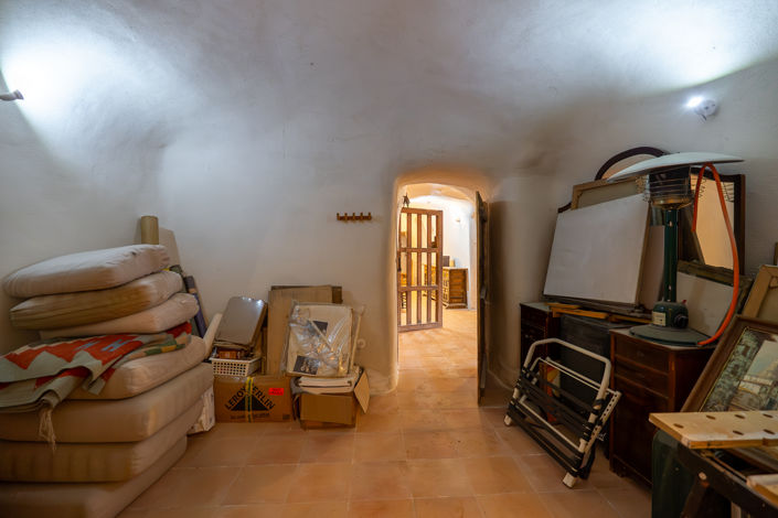 Image No.16-4 Bed Cottage for sale