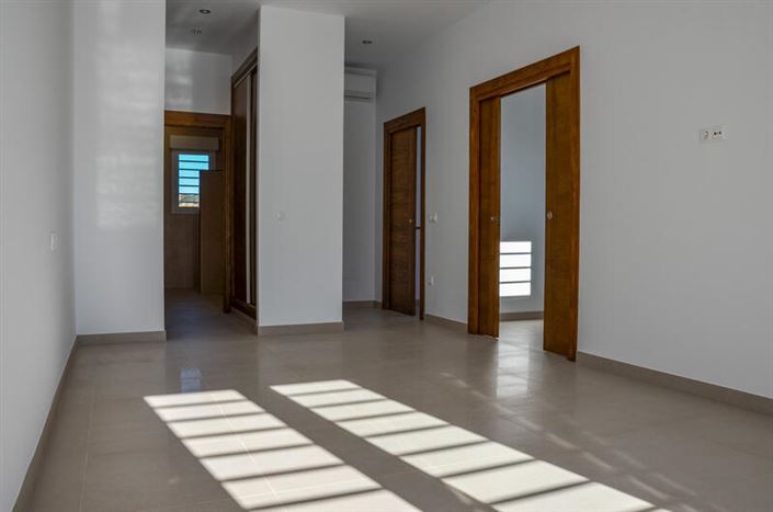 Image No.18-4 Bed Villa for sale