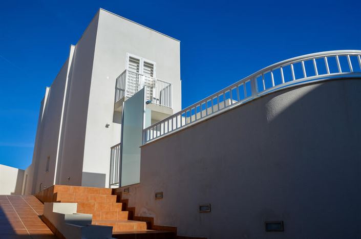 Image No.57-4 Bed Villa for sale