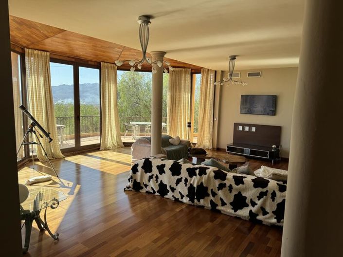 Image No.22-5 Bed Villa for sale