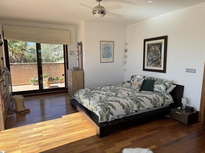 Image No.38-5 Bed Villa for sale