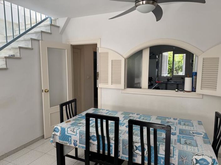 Image No.25-3 Bed Townhouse for sale