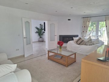 pbfca933-3287-villa-for-sale-in-la-algarrobin