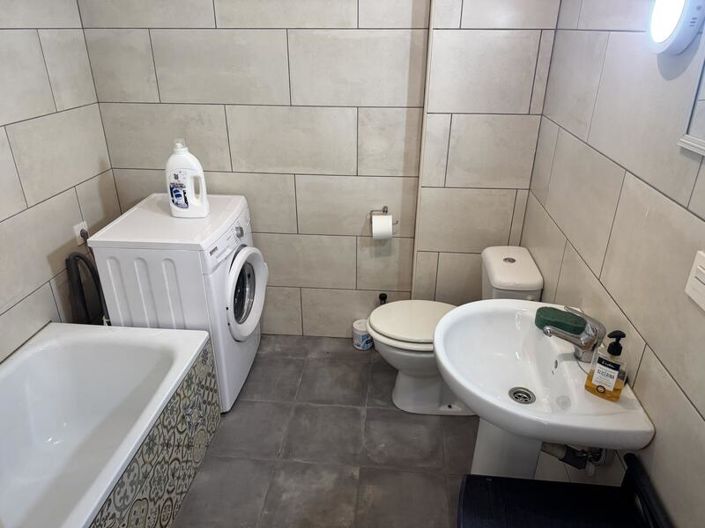 Image No.17-2 Bed Apartment for sale