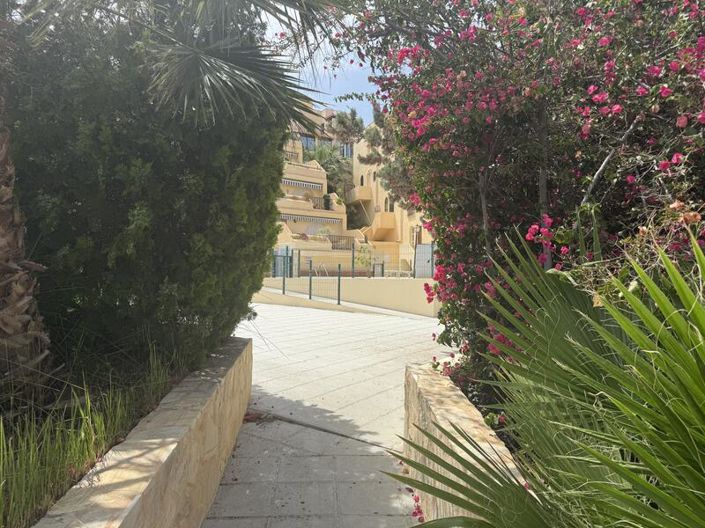 Image No.8-2 Bed Apartment for sale