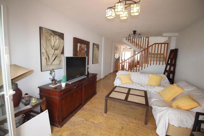 Image No.3-4 Bed Townhouse for sale