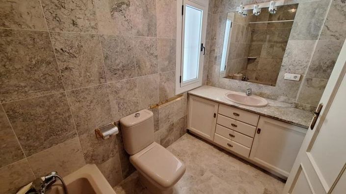 Image No.16-4 Bed Villa for sale