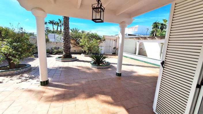 Image No.35-4 Bed Villa for sale