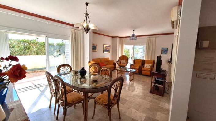 Image No.5-4 Bed Villa for sale