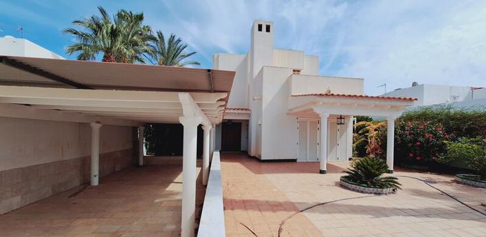 Image No.50-4 Bed Villa for sale