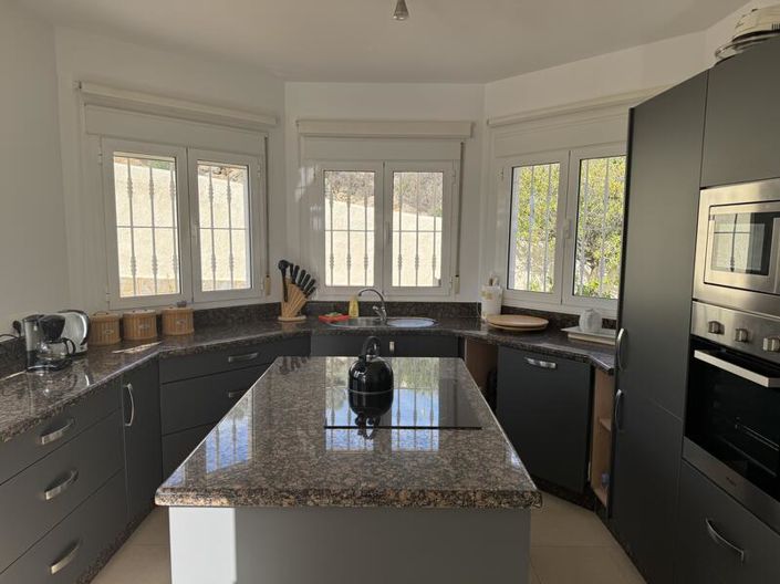 Image No.22-Villa de 4 chambres à vendre à Bédar