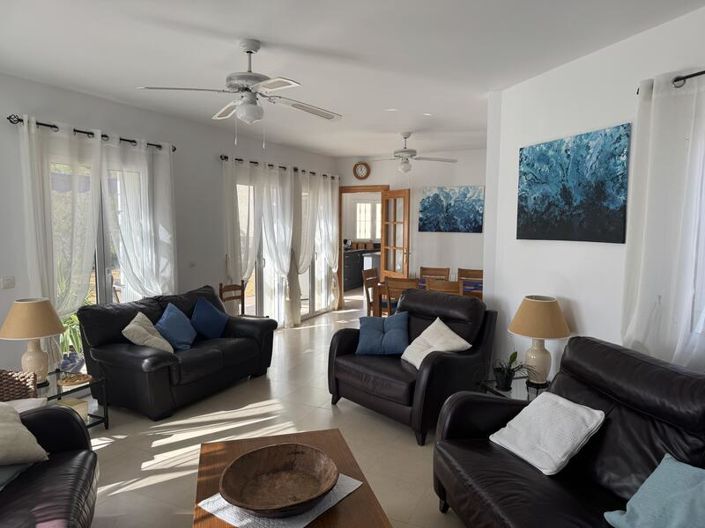 Image No.28-Villa de 4 chambres à vendre à Bédar