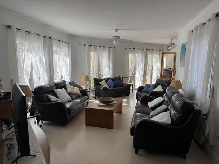 Image No.30-Villa de 4 chambres à vendre à Bédar