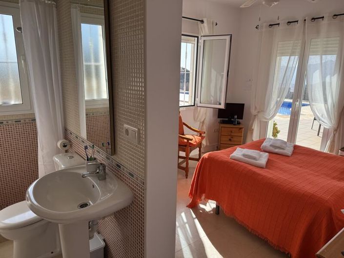 Image No.40-Villa de 4 chambres à vendre à Bédar