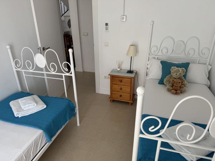 Image No.45-Villa de 4 chambres à vendre à Bédar