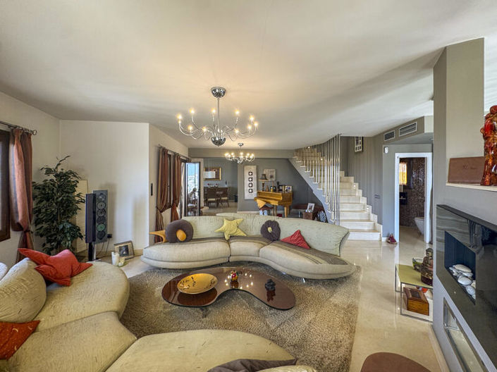 Image No.19-4 Bed Villa for sale