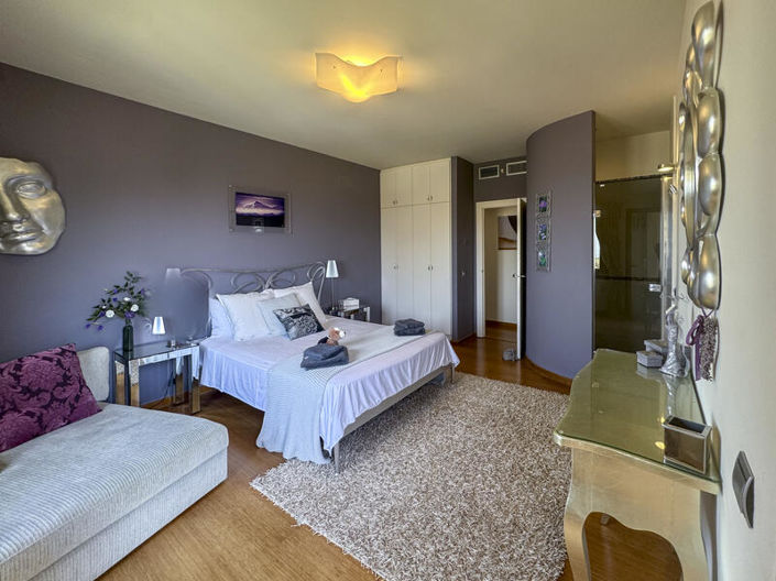 Image No.35-4 Bed Villa for sale