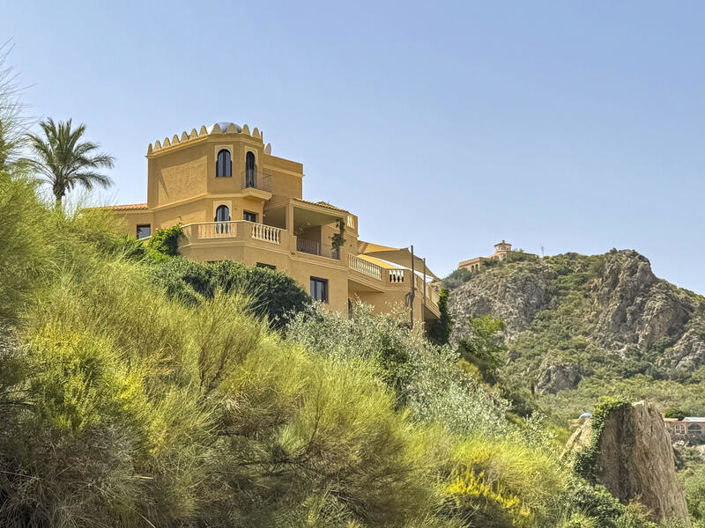 Image No.43-4 Bed Villa for sale