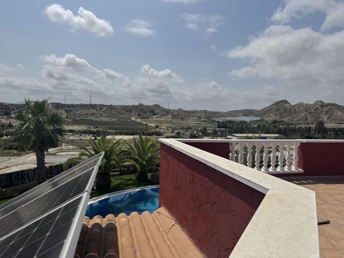 Image No.50-5 Bed Property for sale