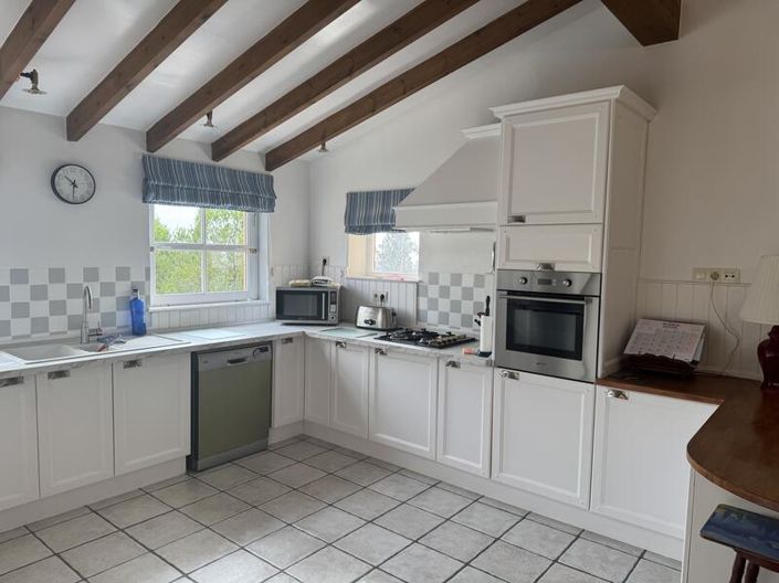 Image No.3-4 Bed Villa for sale