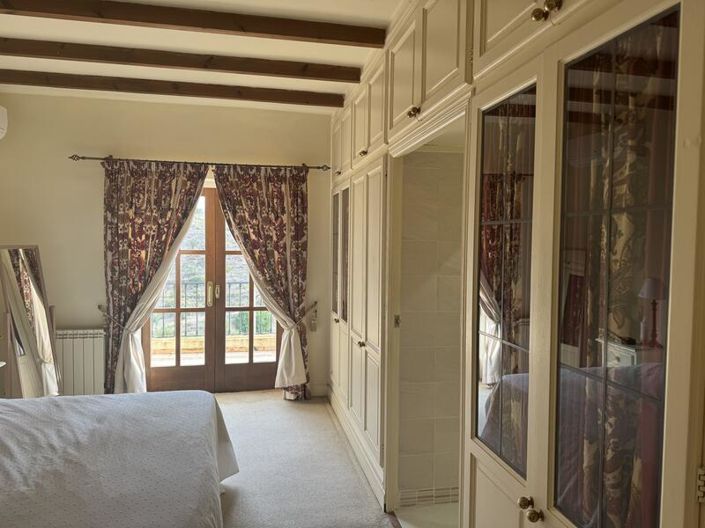 Image No.42-4 Bed Villa for sale