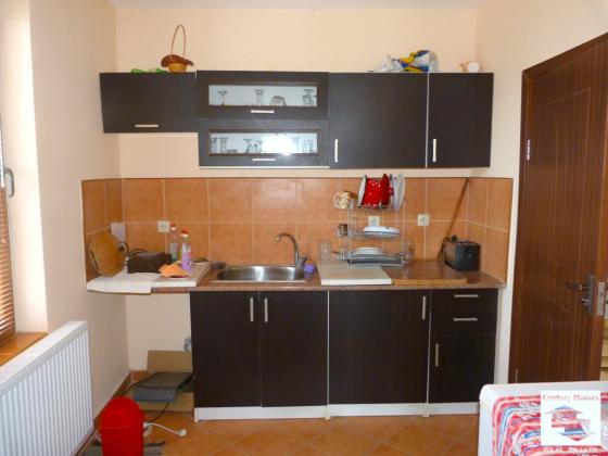 Image No.5-5 Bed House for sale