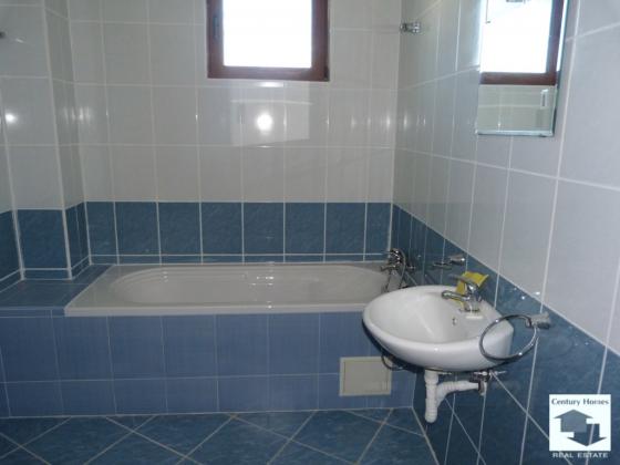 Image No.10-4 Bed House for sale