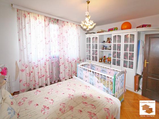 Image No.15-5 Bed House for sale