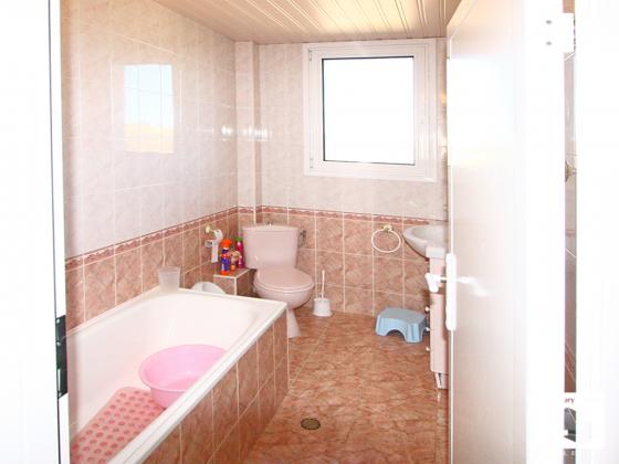 Image No.20-5 Bed House for sale