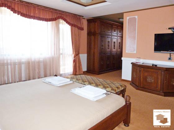 Image No.21-5 Bed House for sale