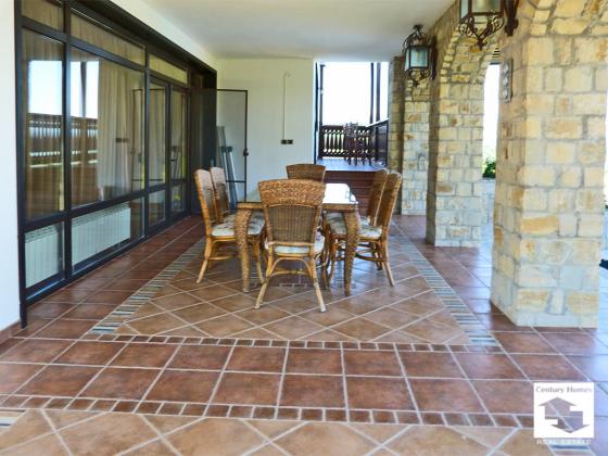 Image No.5-5 Bed House for sale