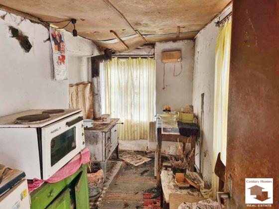 Image No.8-1 Bed House for sale