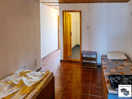 Image No.13-6 Bed House for sale