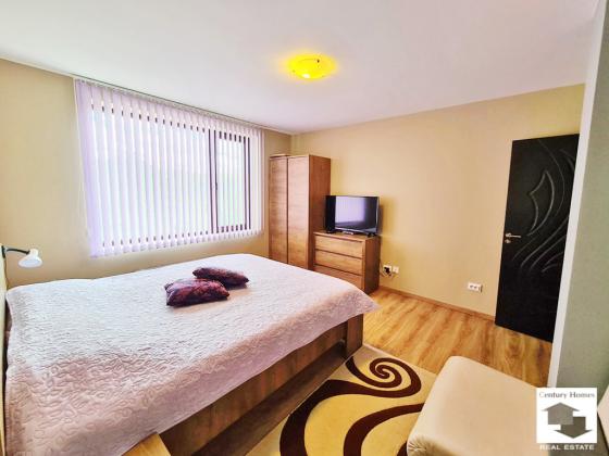 Image No.18-5 Bed House for sale