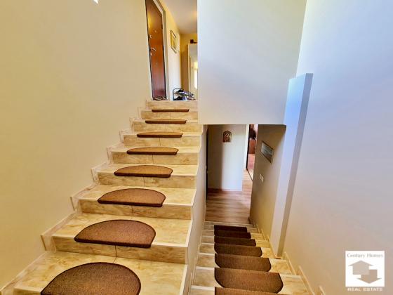 Image No.23-5 Bed House for sale